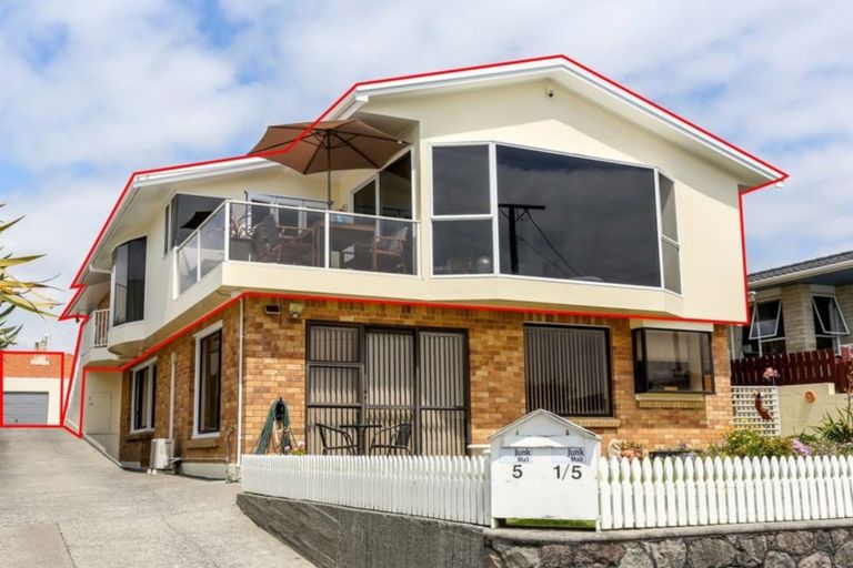 Photo of property in 2/5 Hine Street, New Plymouth, 4310