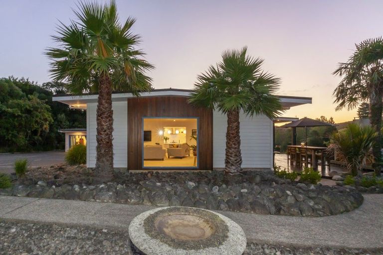 Photo of property in 105 Waterfall Road, Paraparaumu, 5032