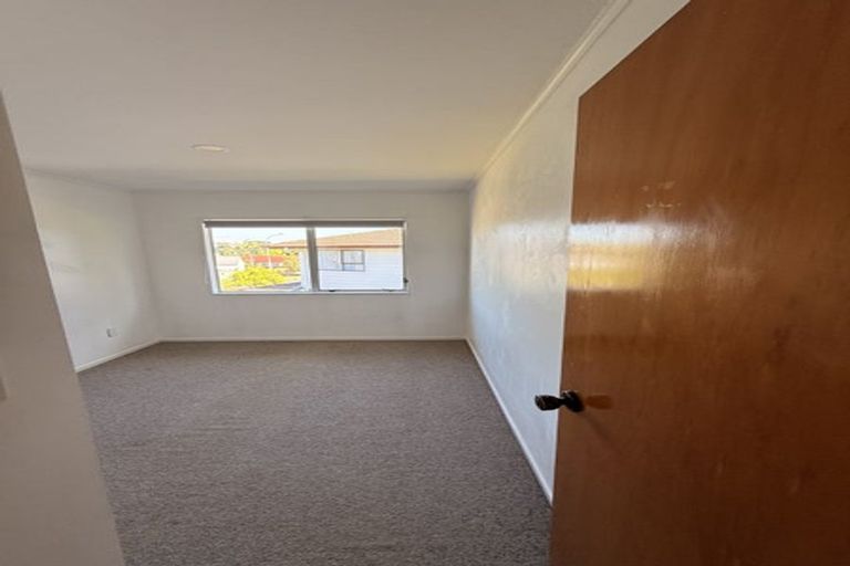 Photo of property in 158 Aviemore Drive, Highland Park, Auckland, 2010