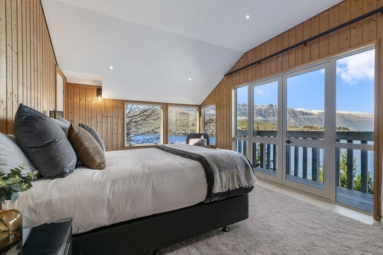 Photo of property in 13b Maxwell Place, Queenstown, 9300