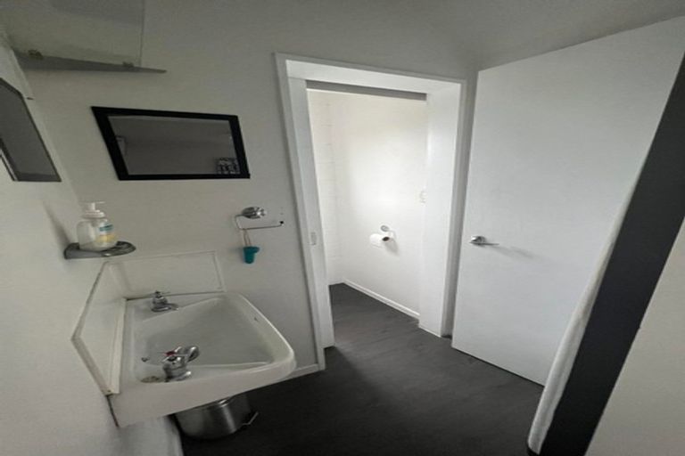 Photo of property in 2/47 Brockworth Place, Riccarton, Christchurch, 8011