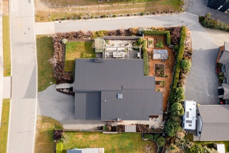 Photo of property in 41 Minaret Ridge, Wanaka, 9305