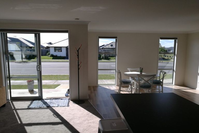 Photo of property in 142 Infinity Drive, Pegasus, 7612