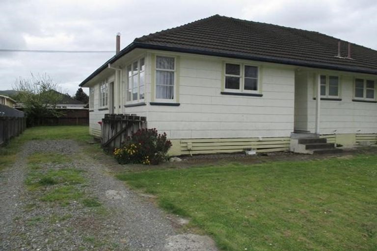 Photo of property in 15 Fisk Street, Naenae, Lower Hutt, 5011