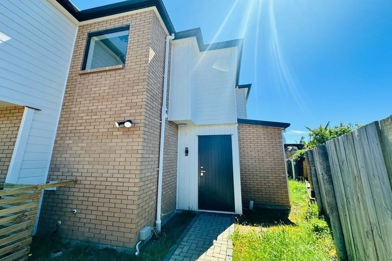 Photo of property in 37d Court Town Close, Mangere, Auckland, 2022