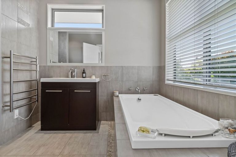 Photo of property in 126 Major Hornbrook Road, Mount Pleasant, Christchurch, 8081