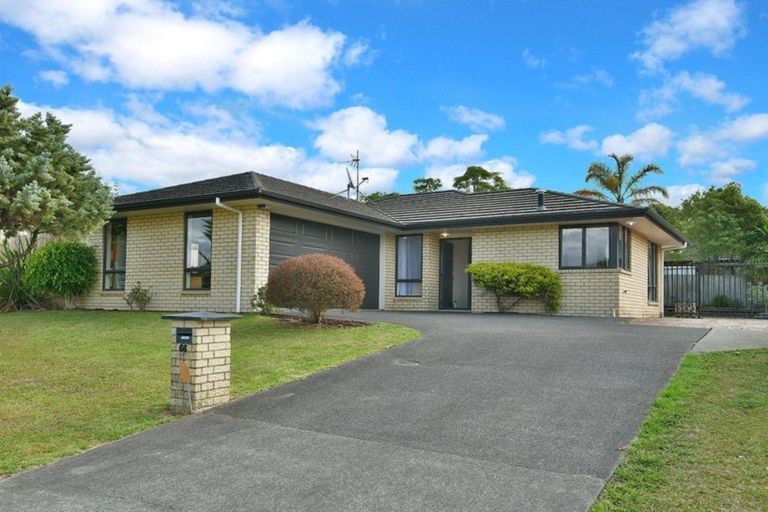 Photo of property in 66 Cabeleigh Drive, Helensville, 0800