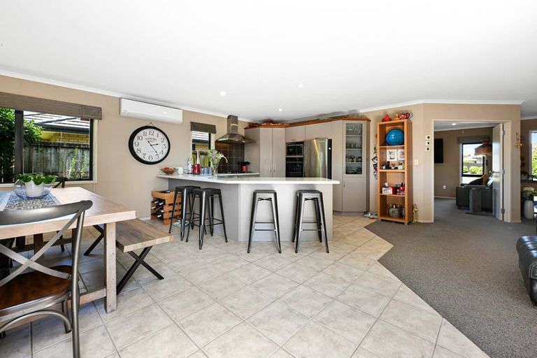 Photo of property in 34 Nielsen Gardens, Rototuna, Hamilton, 3210