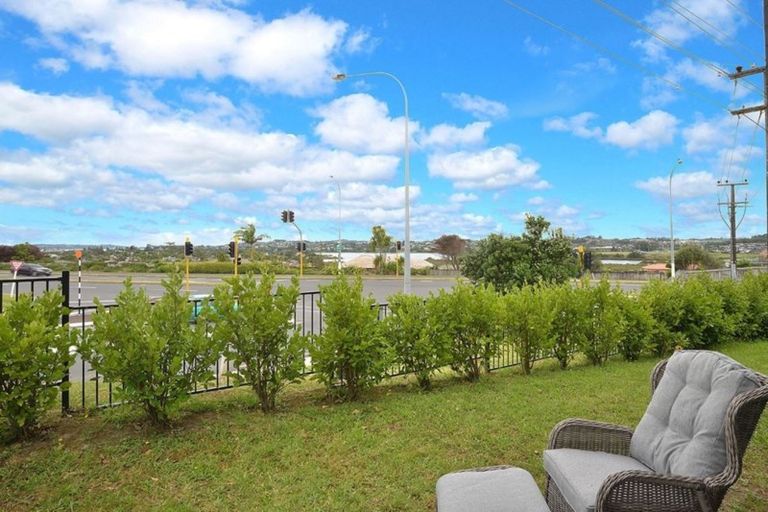 Photo of property in 3 Karauria Lane, Orewa, 0931