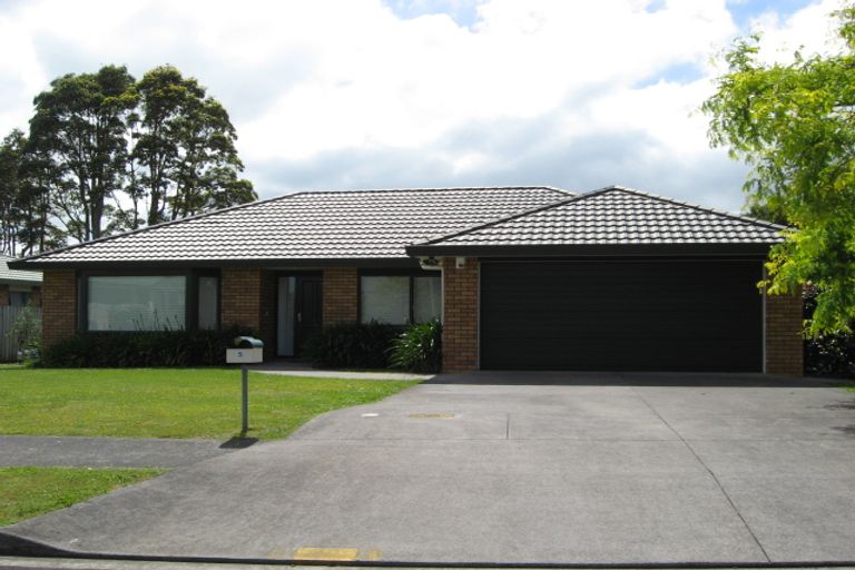 Photo of property in 5 Dan Bryant Place, Pukekohe, 2120
