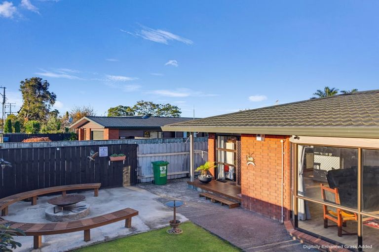 Photo of property in 77 Avondale Road, Taradale, Napier, 4112