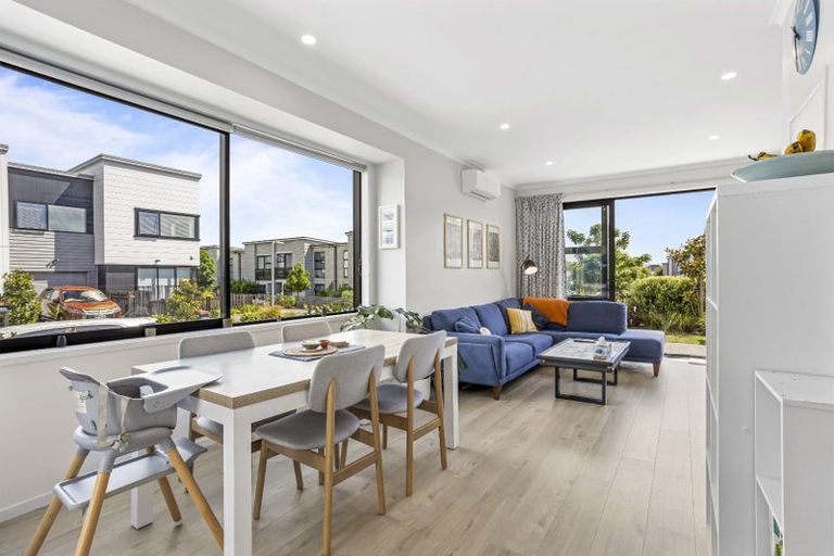 Photo of property in 44 Walter Merton Road, Hobsonville, Auckland, 0616