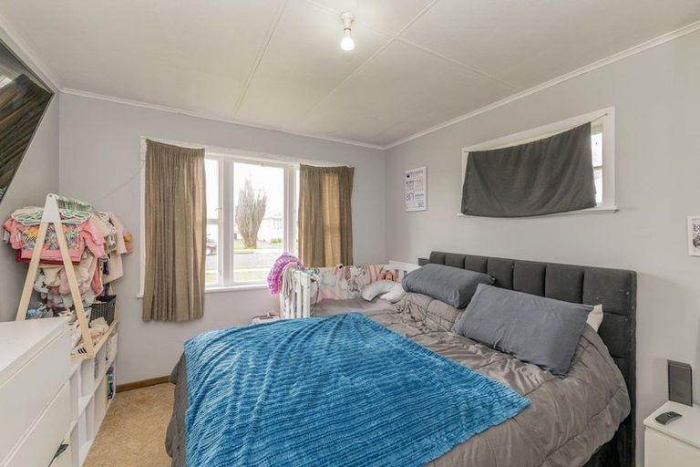 Photo of property in 16 Shamrock Street, Levin, 5510