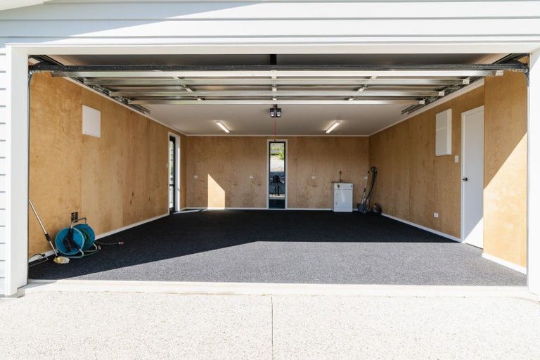 Photo of property in 15 Trudi Place, Green Island, Dunedin, 9018