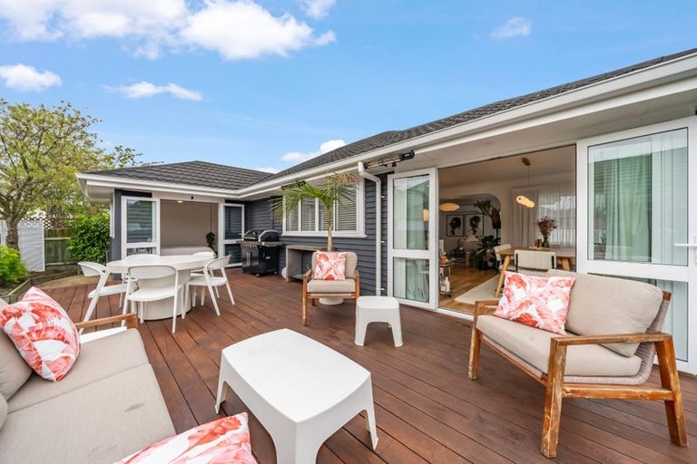 Photo of property in 4a Golders Road, Elderslea, Upper Hutt, 5018