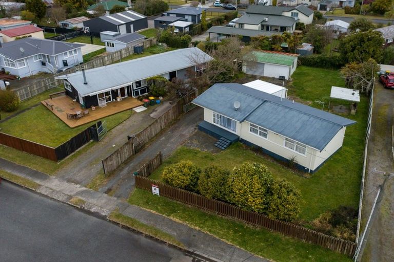 Photo of property in 24 Fenruss Street, Fairy Springs, Rotorua, 3015