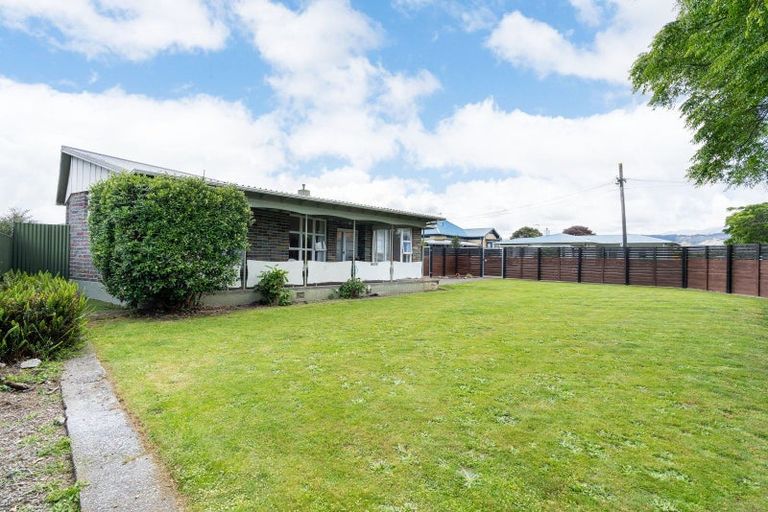 Photo of property in 587 Queen Street East, Levin, 5510