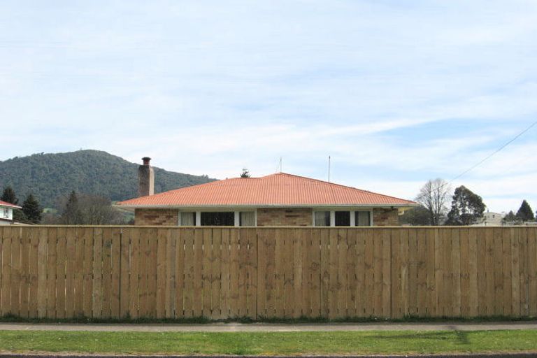 Photo of property in 84 Meadowbank Crescent, Fordlands, Rotorua, 3015