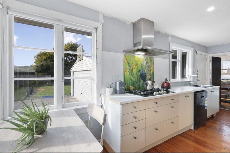 Photo of property in 238 Westminster Street, Mairehau, Christchurch, 8013