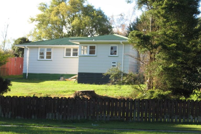 Photo of property in 220 Balmoral Drive, Tokoroa, 3420