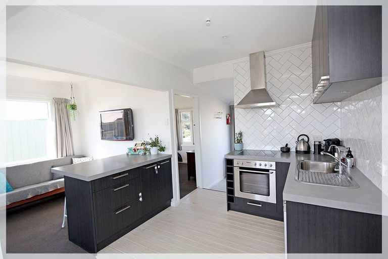 Photo of property in 11 Nelson Street, Foxton Beach, Foxton, 4815