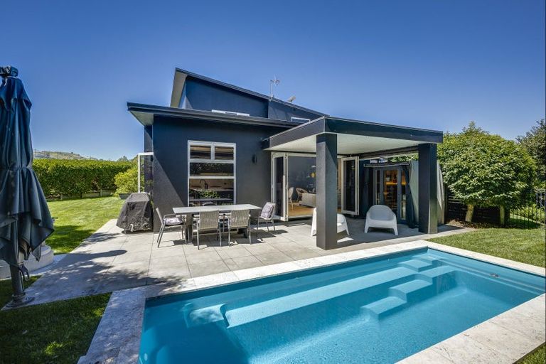 Photo of property in Stapleford Park, 153a Middle Road, Havelock North, 4130