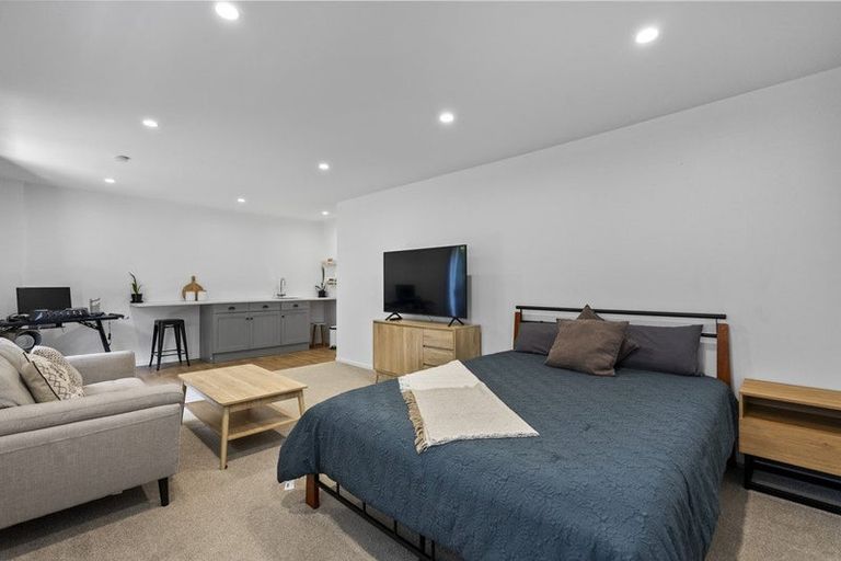 Photo of property in 40d Karina Road, Merrilands, New Plymouth, 4312