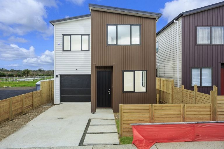 Photo of property in 60 Lusitano Drive, Karaka, Papakura, 2113