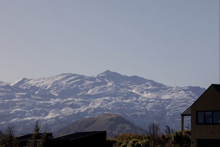 Photo of property in 53 Jacks Point Rise, Jacks Point, Queenstown, 9371