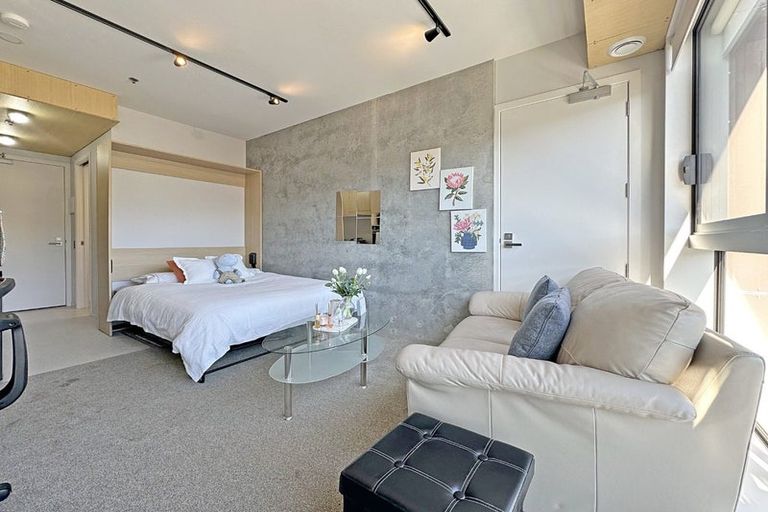 Photo of property in Vedado Apartments, 208/41 Hopper Street, Mount Cook, Wellington, 6011