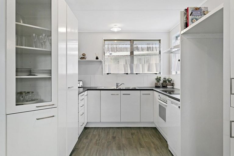 Photo of property in 77 Marshall Avenue, Richmond Heights, Taupo, 3330