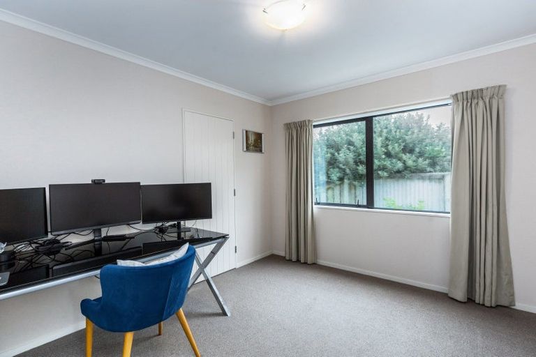 Photo of property in 6 West Street, Greytown, 5712