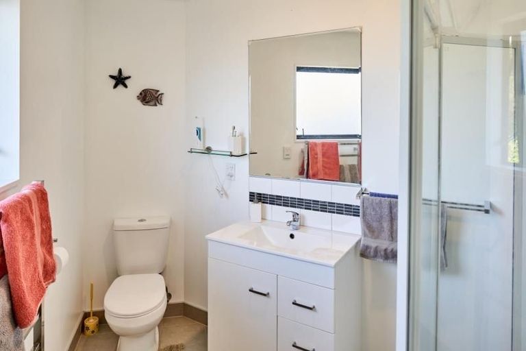 Photo of property in 12 Dornoch Place, Papakowhai, Porirua, 5024