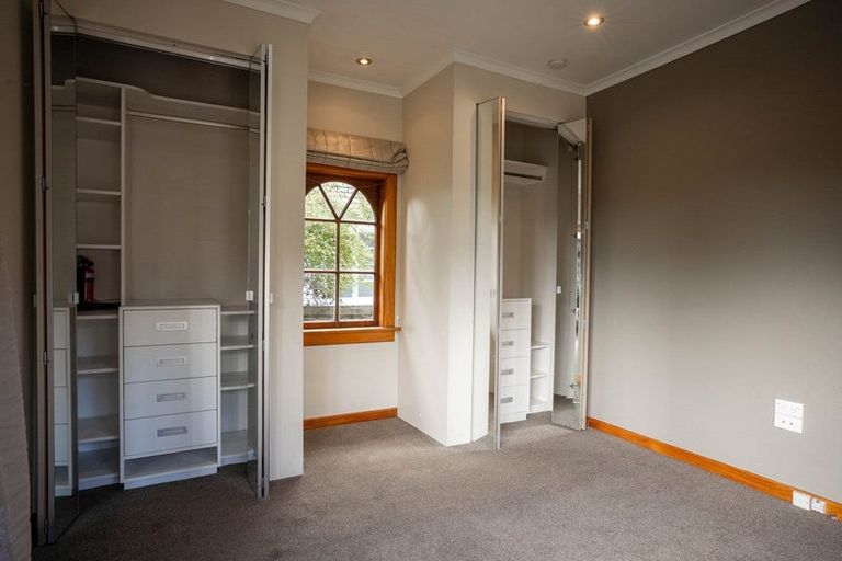 Photo of property in 284 Riverlaw Terrace, Saint Martins, Christchurch, 8022