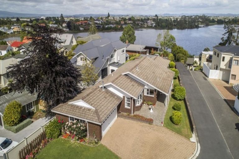 Photo of property in 122 Pembroke Street, Hamilton Lake, Hamilton, 3204