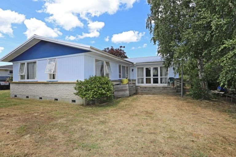 Photo of property in 19 Bristol Crescent, Flaxmere, Hastings, 4120