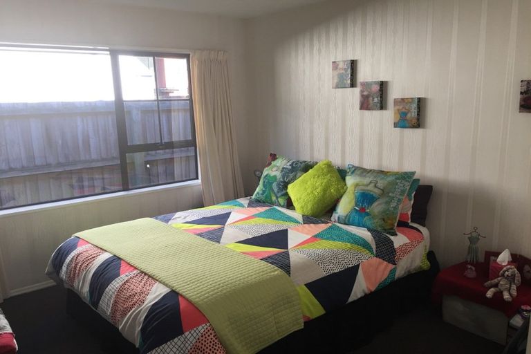 Photo of property in 4 Ladbrokes Place, Fendalton, Christchurch, 8052