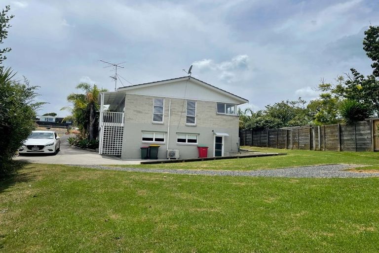 Photo of property in 2/2 Pine Terrace, Howick, Auckland, 2014