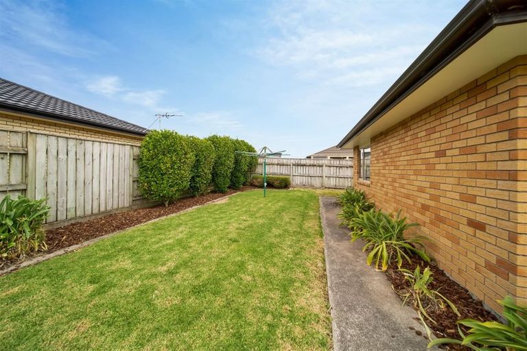 Photo of property in 17 Jules Crescent, Bell Block, New Plymouth, 4312