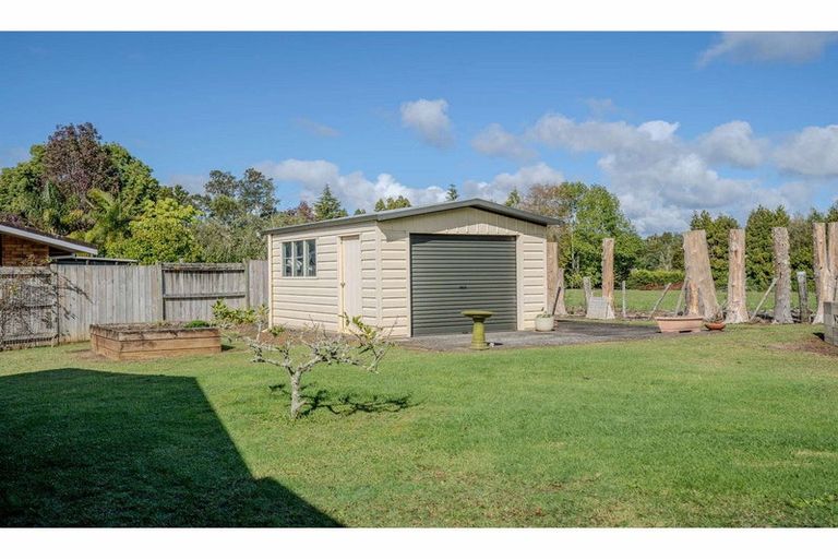 Photo of property in 105 Kemp Road, Kerikeri, 0230