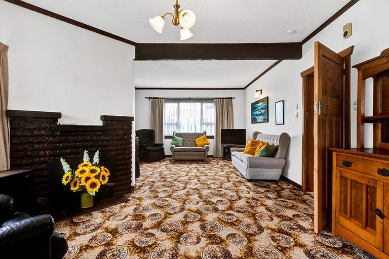 Photo of property in 12 Wicksteed Street, Vogeltown, New Plymouth, 4310