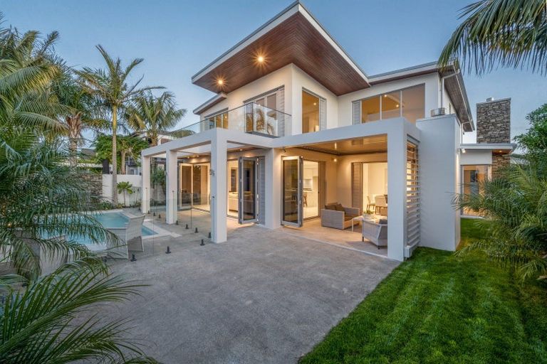 Photo of property in 25 Compass Way, Half Moon Bay, Auckland, 2012