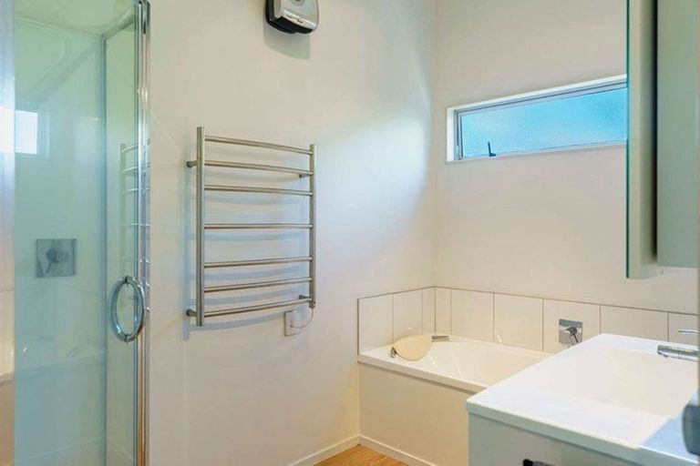 Photo of property in 7a Chester Place, Taradale, Napier, 4112