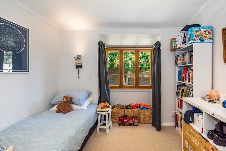 Photo of property in 99a Ruapehu Street, Paraparaumu, 5032