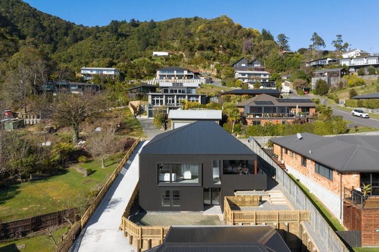 Photo of property in 12a Russell Street, Picton, 7220