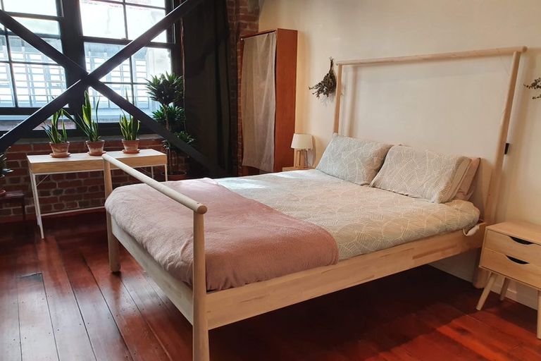 Photo of property in Hannahs Warehouse Apartments, 11/13 Leeds Street, Te Aro, Wellington, 6011