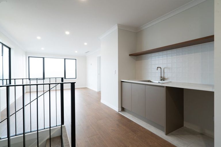 Photo of property in 57 Michael Bosher Way, Flat Bush, Auckland, 2019