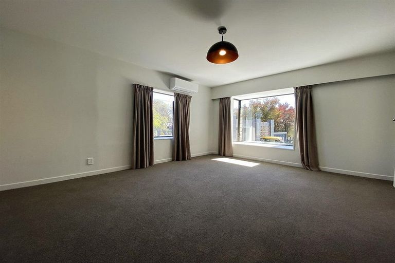 Photo of property in 185 Weston Road, St Albans, Christchurch, 8052