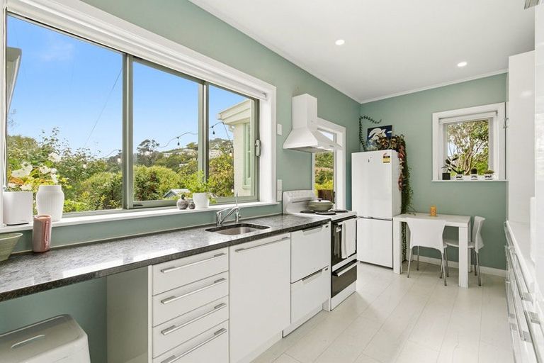 Photo of property in 21 Hindmarsh Street, Johnsonville, Wellington, 6037