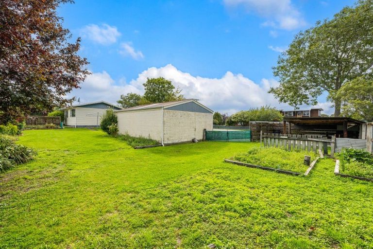 Photo of property in 2 Gilbert Street, Amberley, 7410